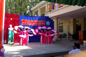 Văn nghệ tổng kết NH 2014-2015 Văn nghệ tổng kết NH 2014-2015